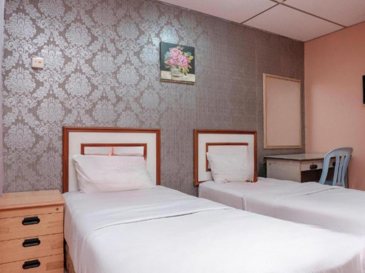 Hotel Tiara Chukai Экстерьер фото
