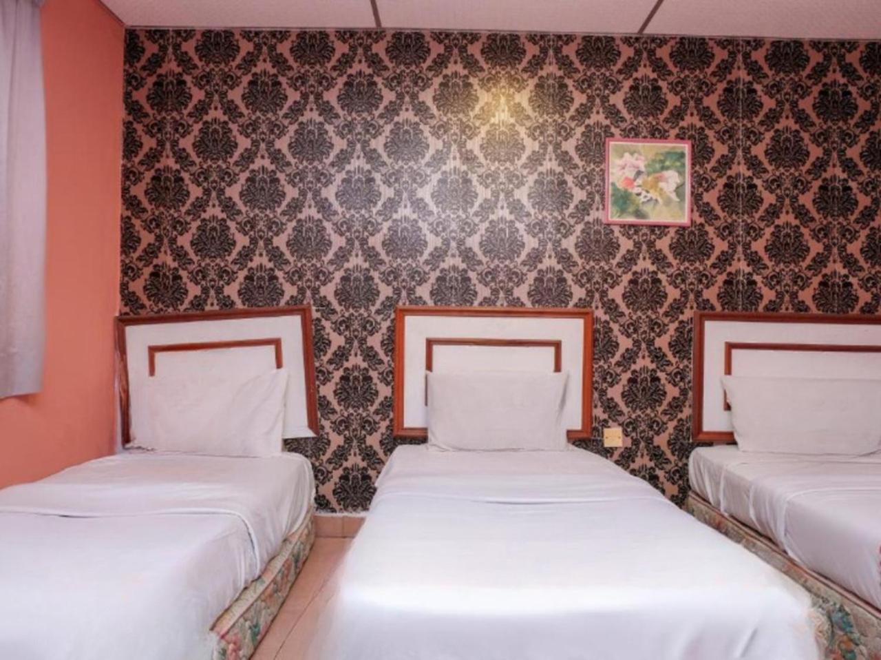 Hotel Tiara Chukai Экстерьер фото